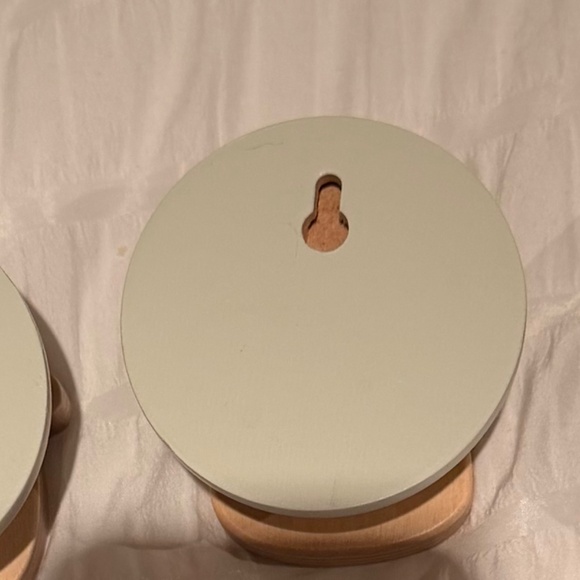 Wall hooks - Picture 2 of 5